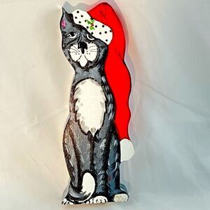 HAND PAINTED VINTAGE WOODEN  
CHRISTMAS CAT IN STOCKING HAT USA MADE